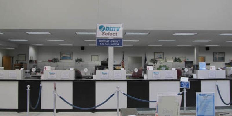 نيوبورت نيوز/قاعة المدينة الداخلية